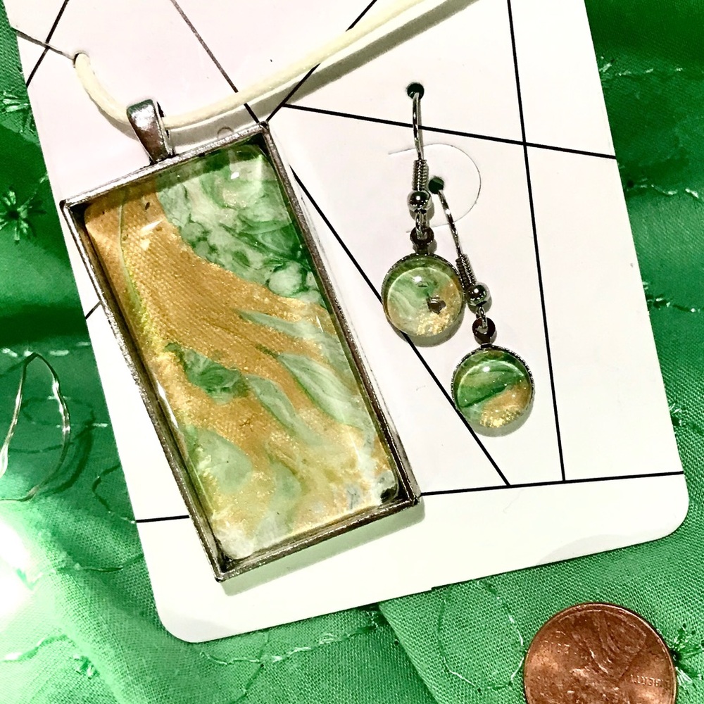 Irish Gold Jewelry Collection